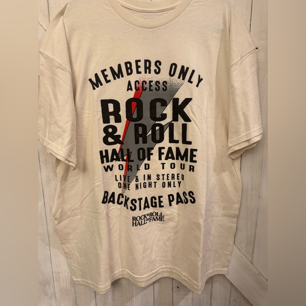 Rock and Roll Hall of Fame - World Tour - Cream Tshirt - Sz - 2XL - NWOT - Picture 1 of 6